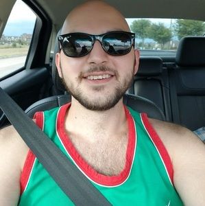 Meet your Posher, Anxhelo